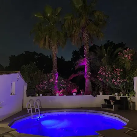 Charme Pinede Sud Panzió Fréjus